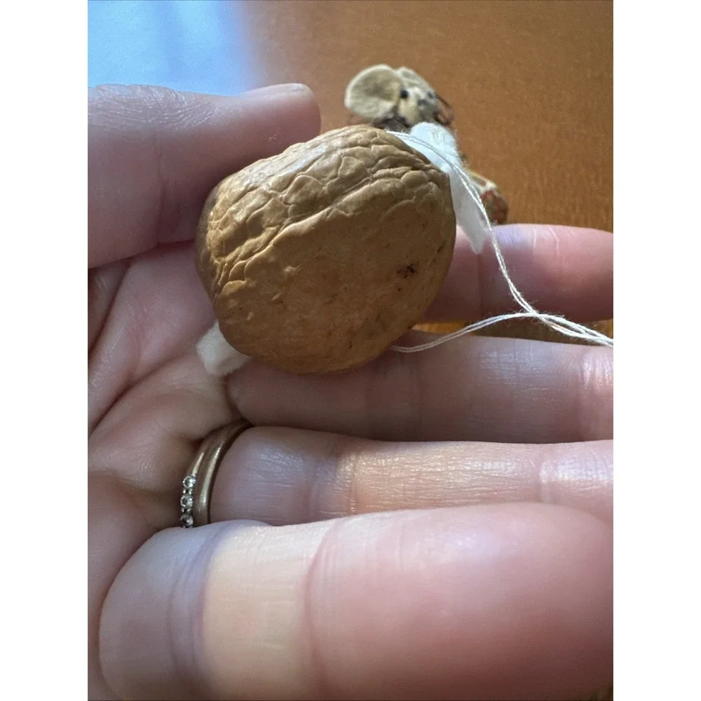 Vtg Set Of 2 Mouse In Shell Handmade Christmas Ornaments Felt Walnut Vtg Fabric‎
